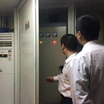 ����AG����|AG���˹�����