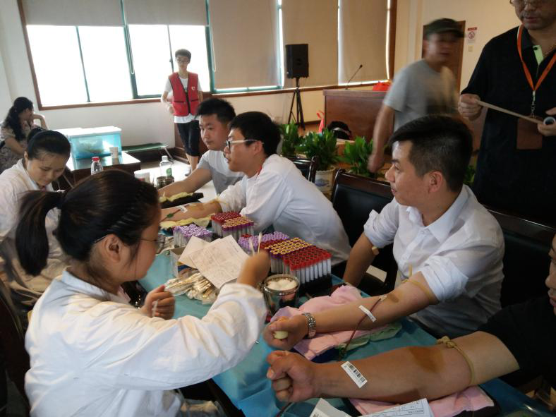 ����AG����|AG���˹�����