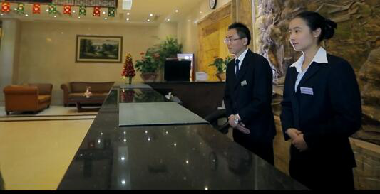 ����AG����|AG���˹�����