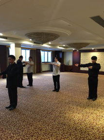 ����AG����|AG���˹�����