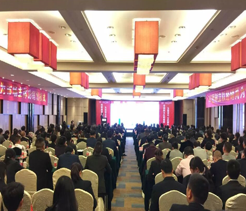 ����AG����|AG���˹�����