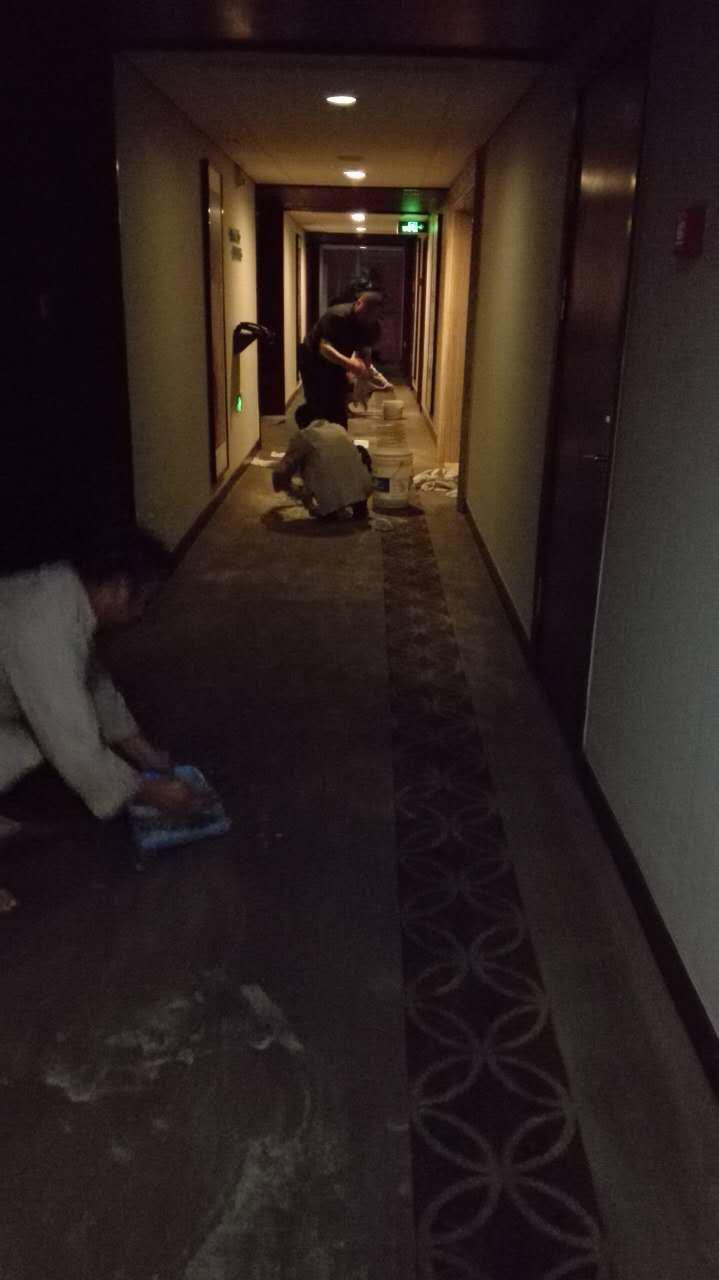 ����AG����|AG���˹�����