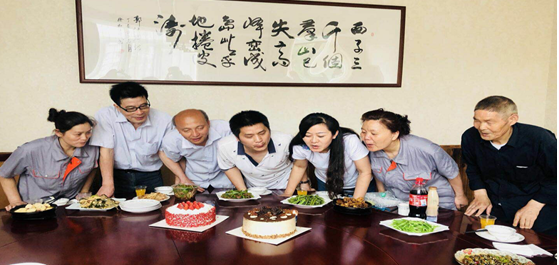 ����AG����|AG���˹�����