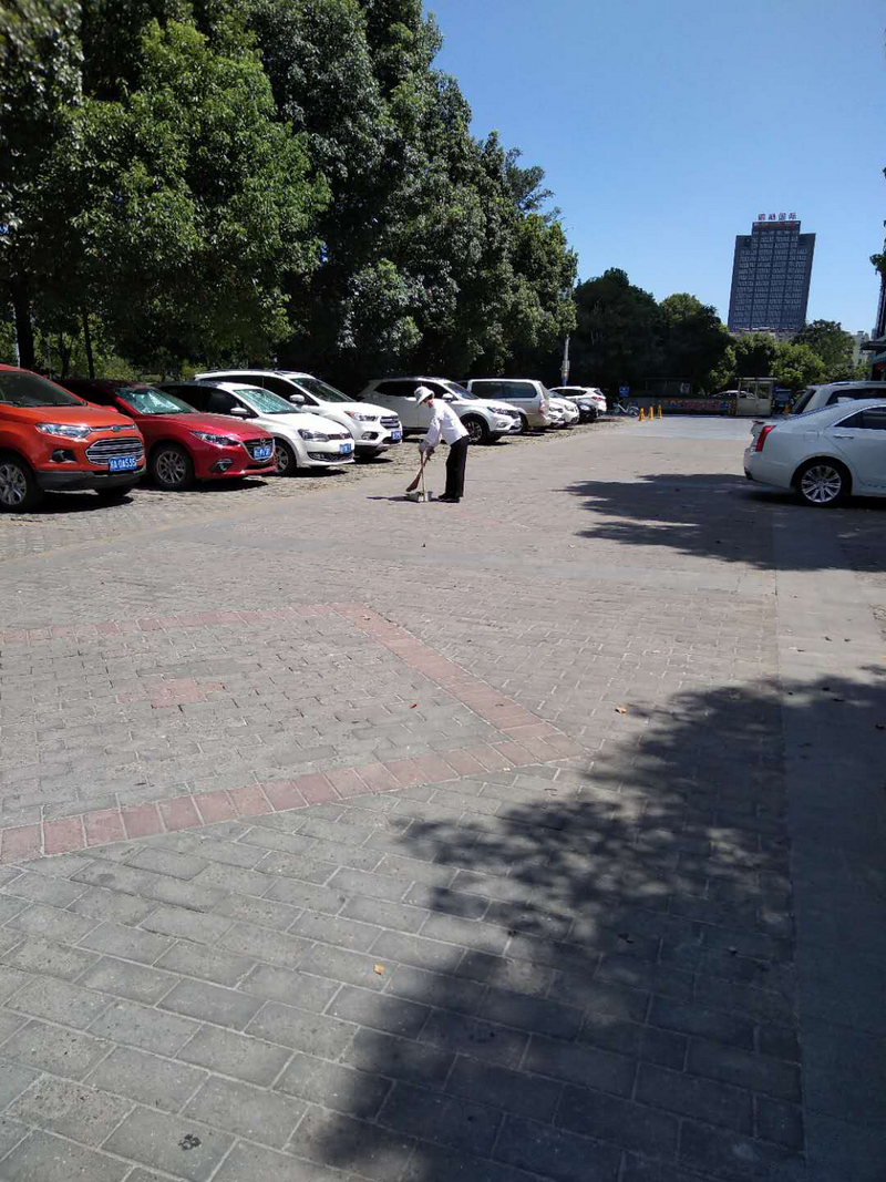 ����AG����|AG���˹�����