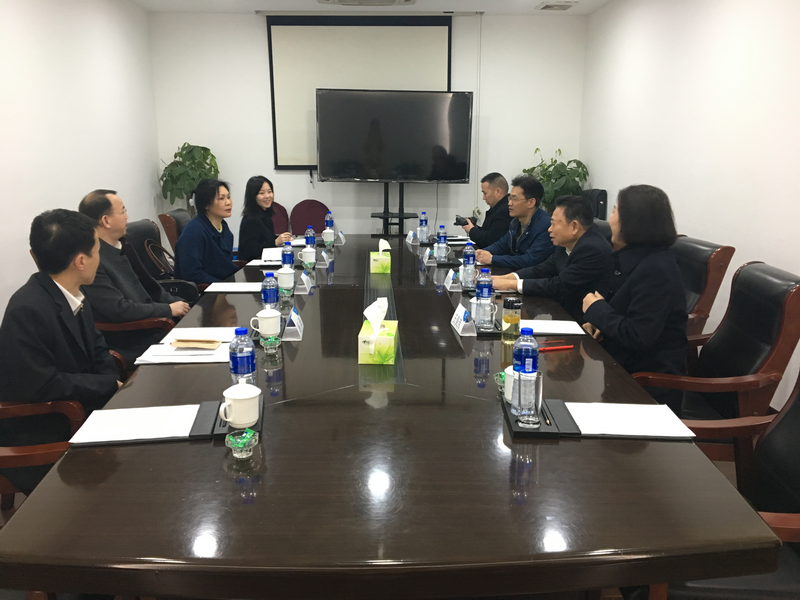 ����AG����|AG���˹�����