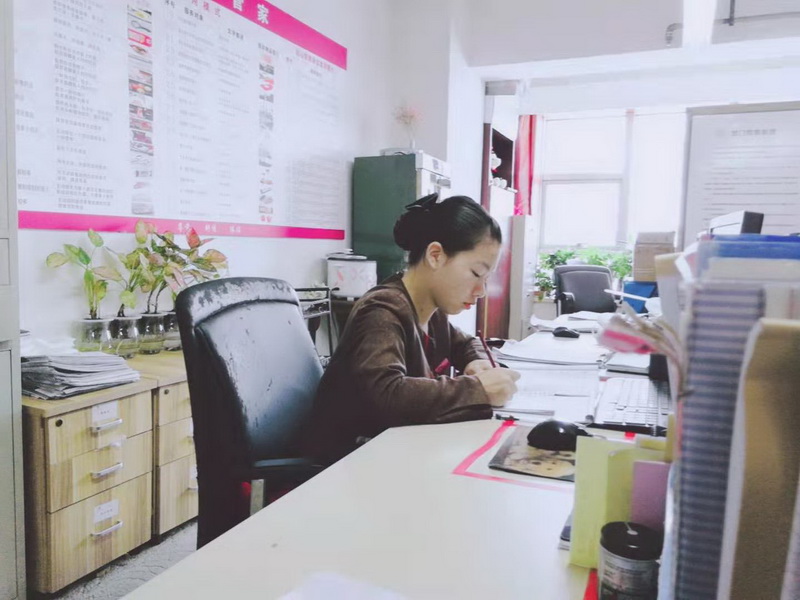 ����AG����|AG���˹�����