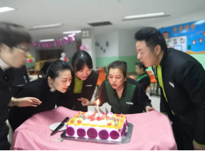 ����AG����|AG���˹�����