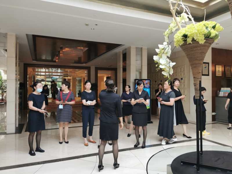 ����AG����|AG���˹�����