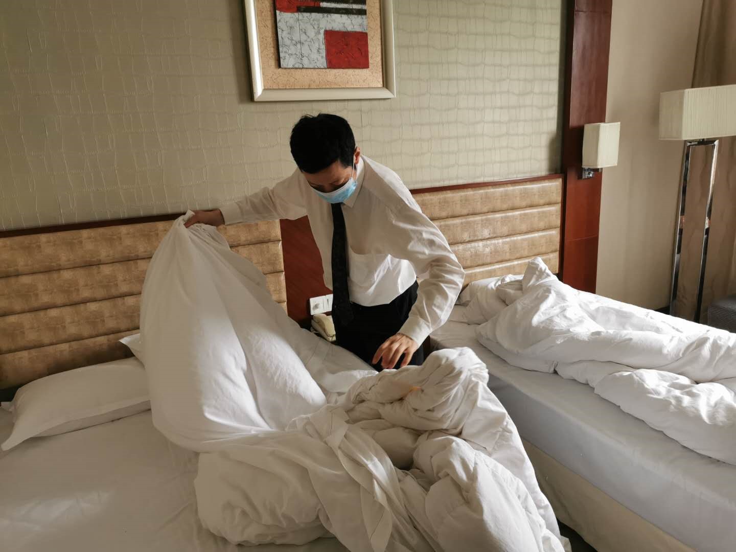 ����AG����|AG���˹�����