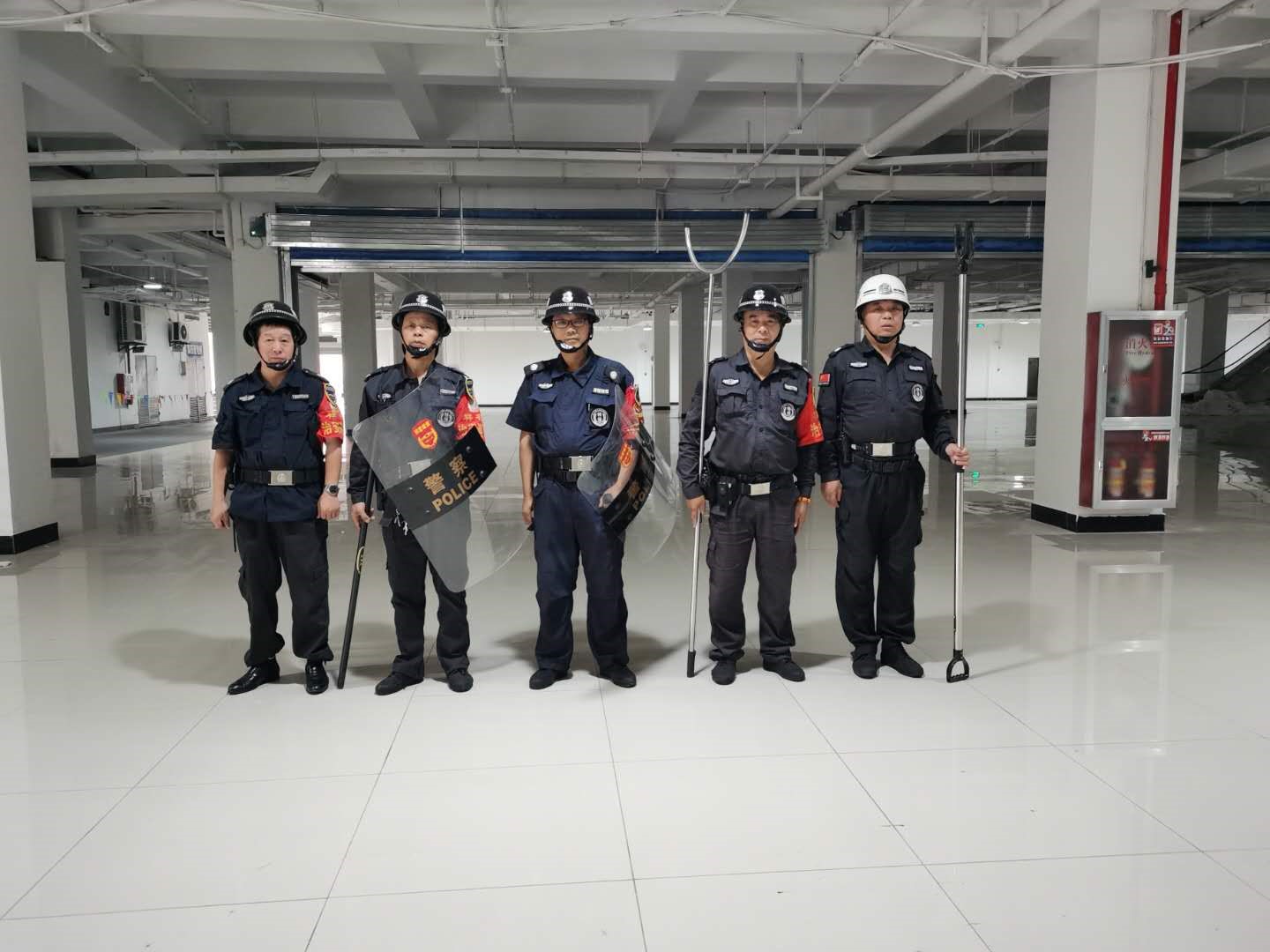 ����AG����|AG���˹�����