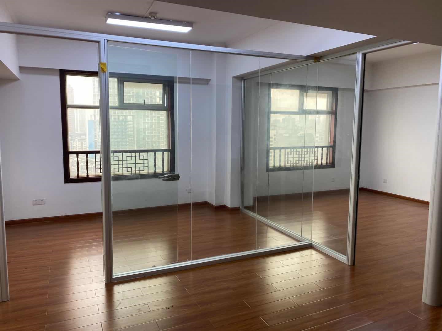 ����AG����|AG���˹�����