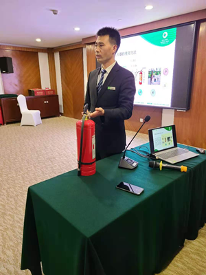 ����AG����|AG���˹�����