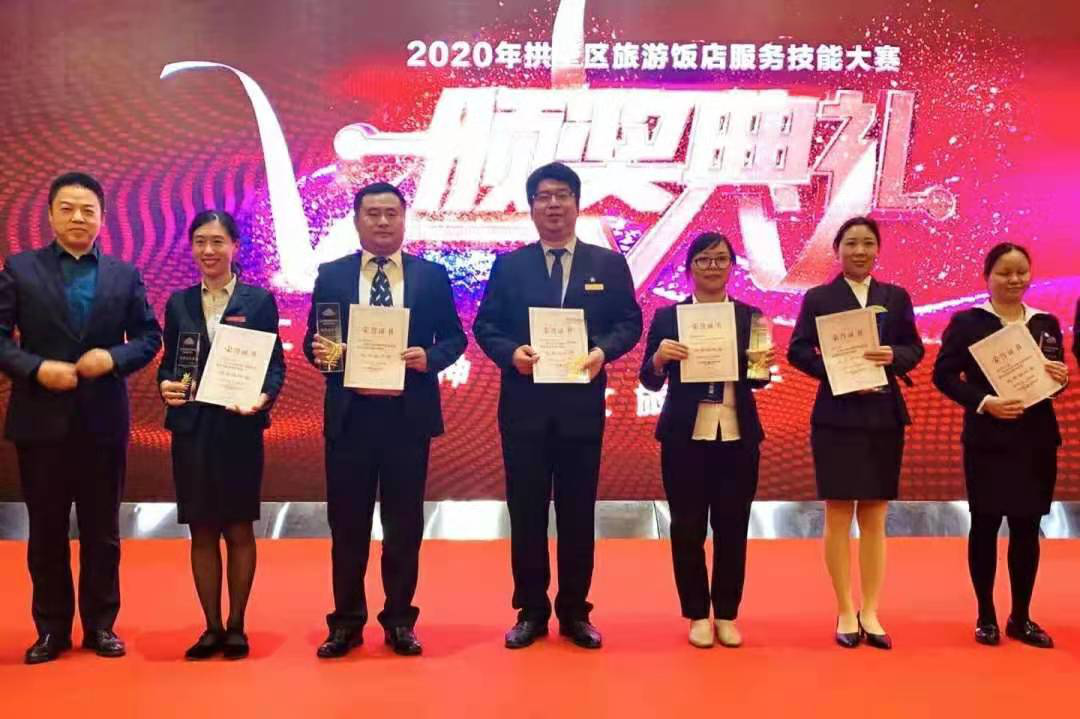 ����AG����|AG���˹�����