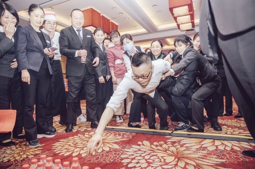 ����AG����|AG���˹�����