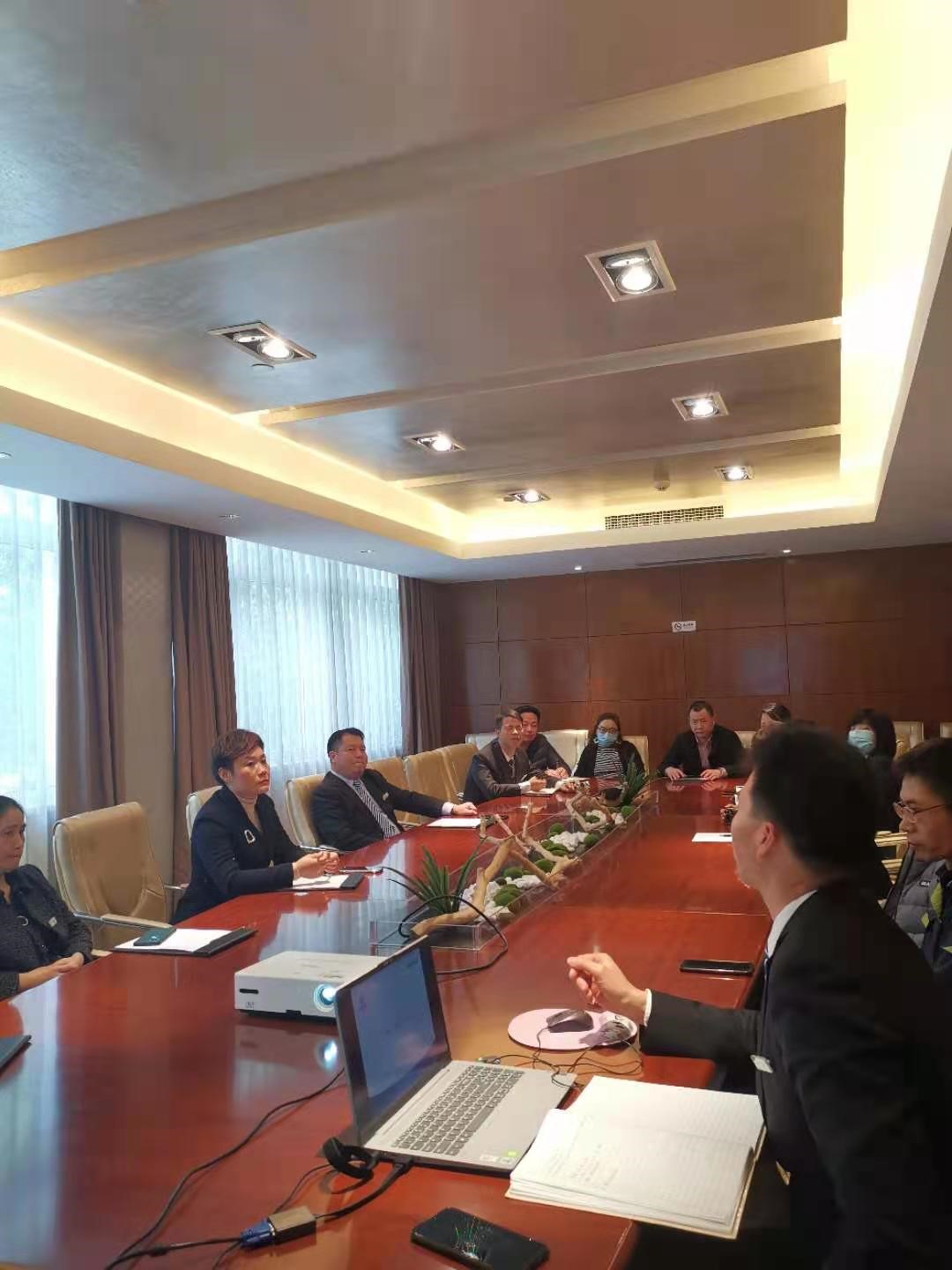 ����AG����|AG���˹�����