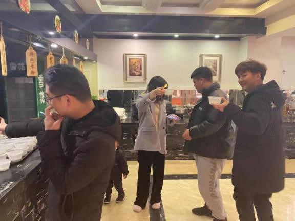 ����AG����|AG���˹�����