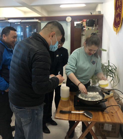 ����AG����|AG���˹�����