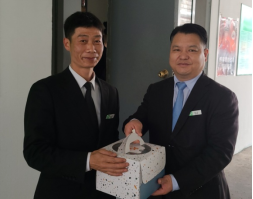 ����AG����|AG���˹�����