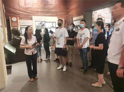 ����AG����|AG���˹�����