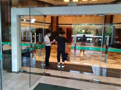 ����AG����|AG���˹�����