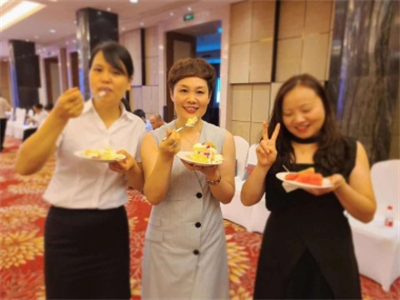 ����AG����|AG���˹�����