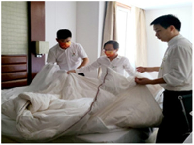 ����AG����|AG���˹�����