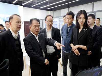 ����AG����|AG���˹�����