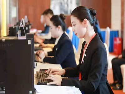 ����AG����|AG���˹�����