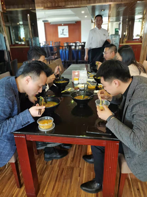 ����AG����|AG���˹�����