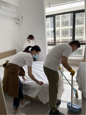 ����AG����|AG���˹�����