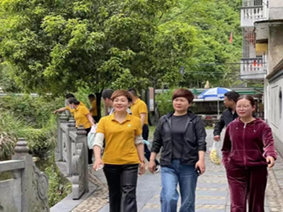 ����AG����|AG���˹�����