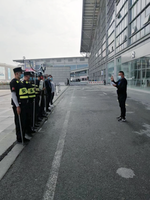 ����AG����|AG���˹�����