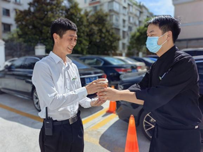 ����AG����|AG���˹�����