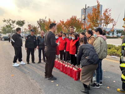 ����AG����|AG���˹�����